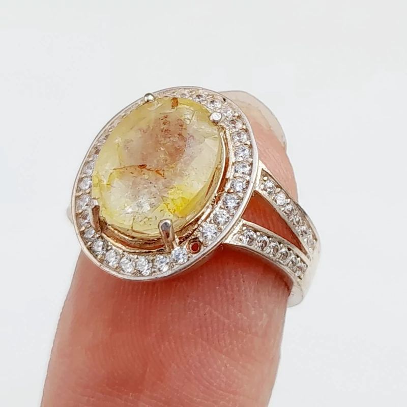 انگشتر یاقوت زرد اصل زنانه معدنی